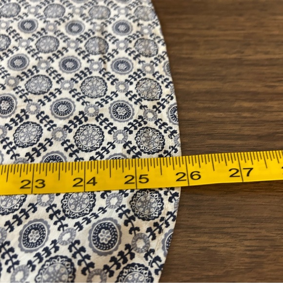 Joie Navy and White Geometric Blouse M - Picture 9 of 9